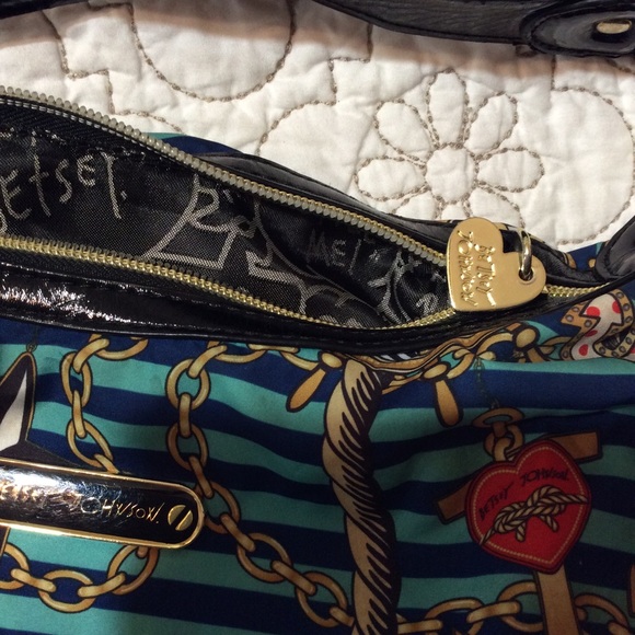 Betsey Johnson Purse - Picture 2 of 8